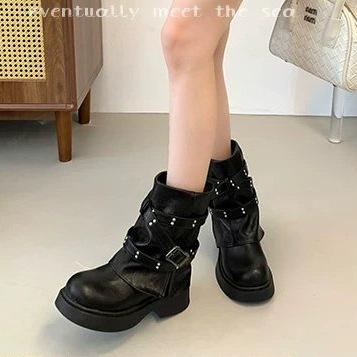 Retro design riveted cowboy knight boots women's autumn new pleated stacking boots thick-soled trouser tube short boots