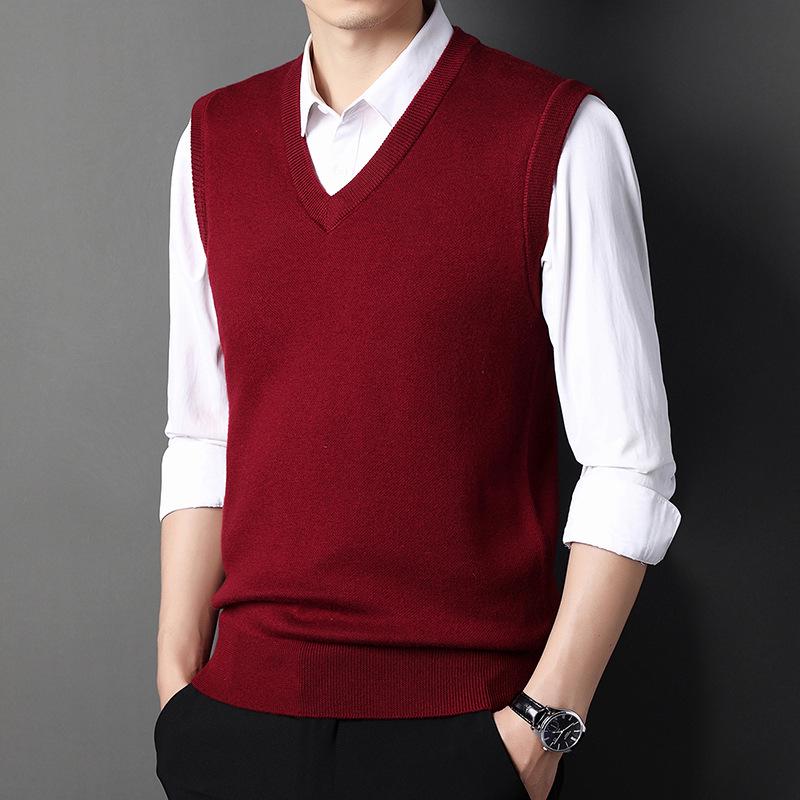 Men's Wool Blend V-Neck Sleeveless Sweater Vest for Middle-Aged and Older Dads