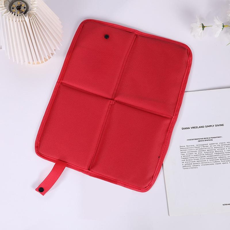 

1PC Outdoor Folding Seat Cushion Thickened Moisture-proof Pad Waterproof Portable Spring Outing Outdoor Lawn Camping Mat 30X37CM червоний