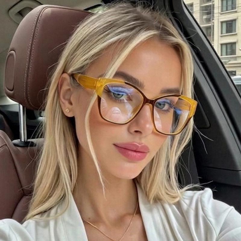 Women's Cat Eye Anti-Blue Light Presbyopia Glasses - Color Blocking, High Definition, Large Frame, Fashionable European & American Style.