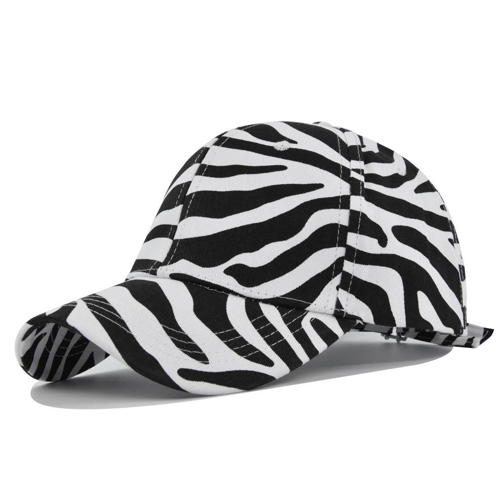 

Cow Duck Cap Stripe Design Baseball Cap Bent Brim Hat Cotton Sunshade Material White Stripe