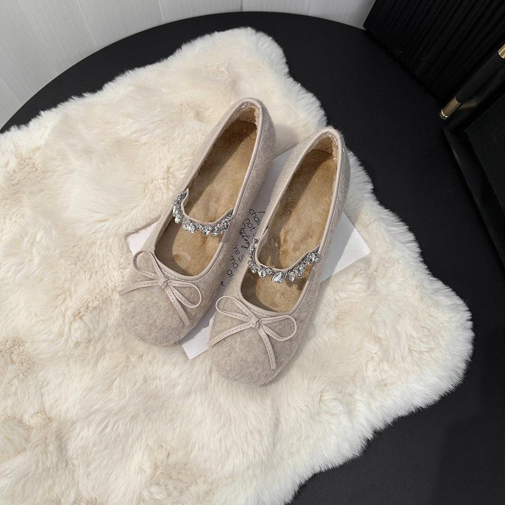 The Inner Height Increases, the Small Man Wears Bow-tie Fluffy Shoes, and the Outer Wear Velvet Rhinestone Mary Jane Ballet Single Shoes,