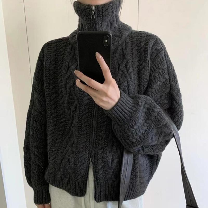 Retro Cashmere Cable Knit Batwing Sleeve Cardigan with Double Zipper, Perfect for Autumn/Winter.