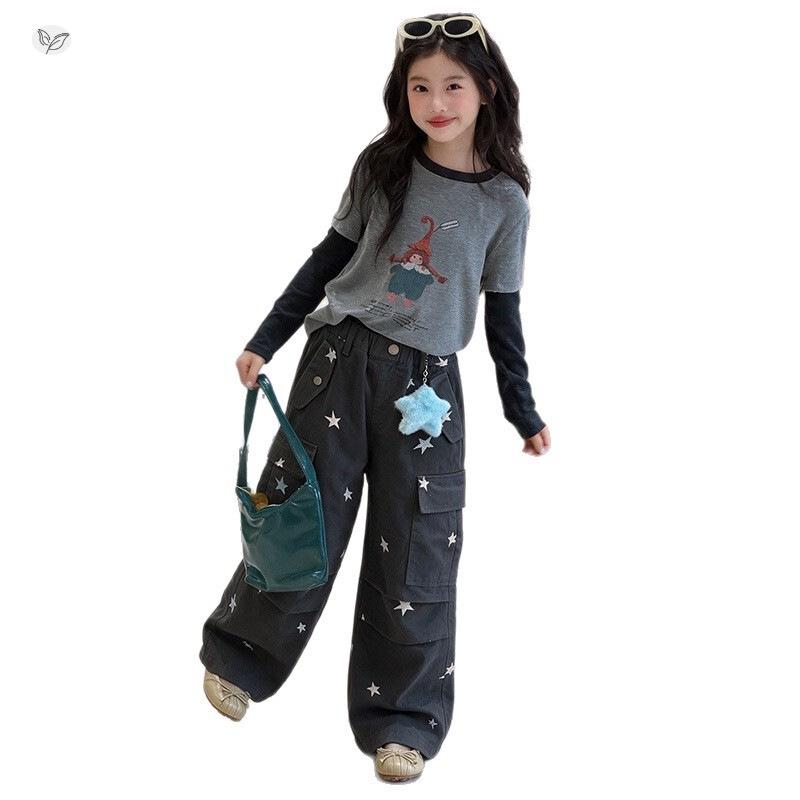 Girls' 2026 Autumn Korean Style Two-Piece Cartoon T-Shirt Set with Star Pocket Cargo Pants
