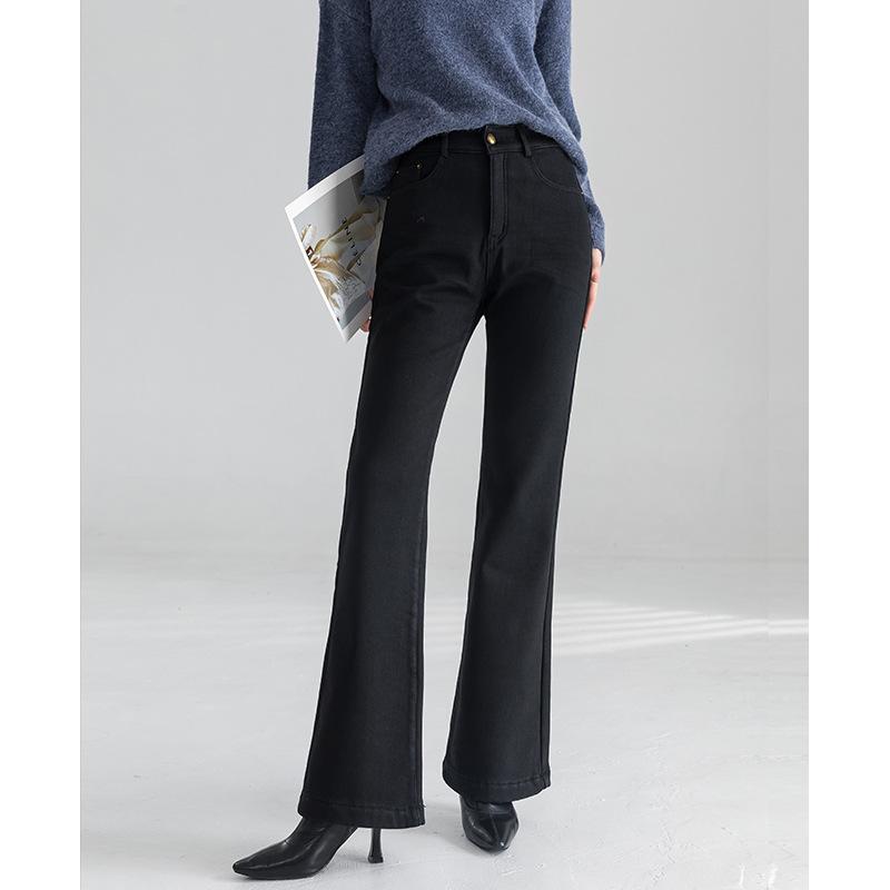 

Зимние плюшевые утепленные джинсовые брюки для женщин, новые, с высокой талией, облегающие и универсальные теплые расклешенные брюки 32 чёрный