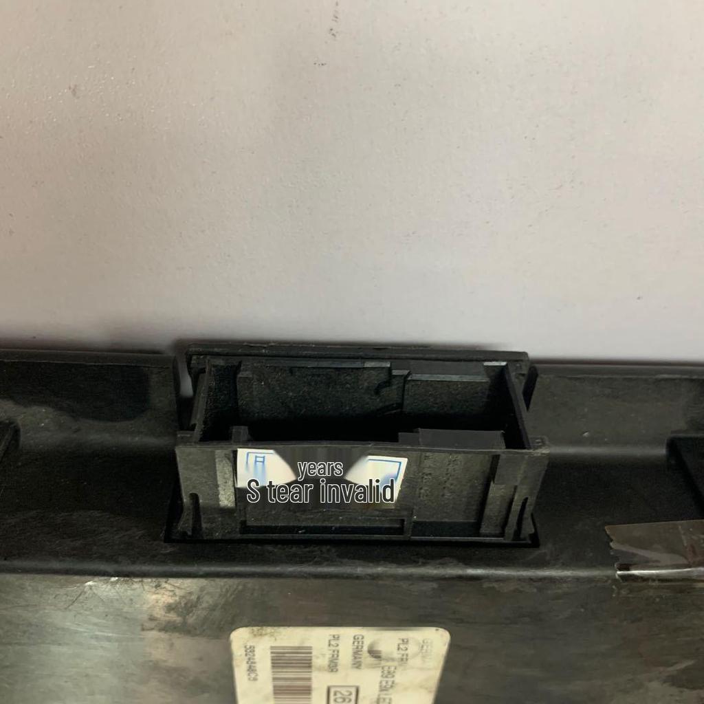 BMW E89 LED Xenon Footwell Light Control Unit 61359230447 (Used)