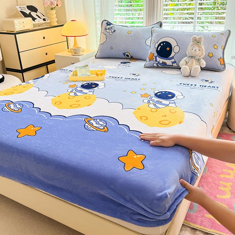 Winter Warm Thicken Flannel Elastic Fitted Sheet Mattress Protector Cover Cartoon Print Plush Soft Cozy Bed Sheet Home Decor