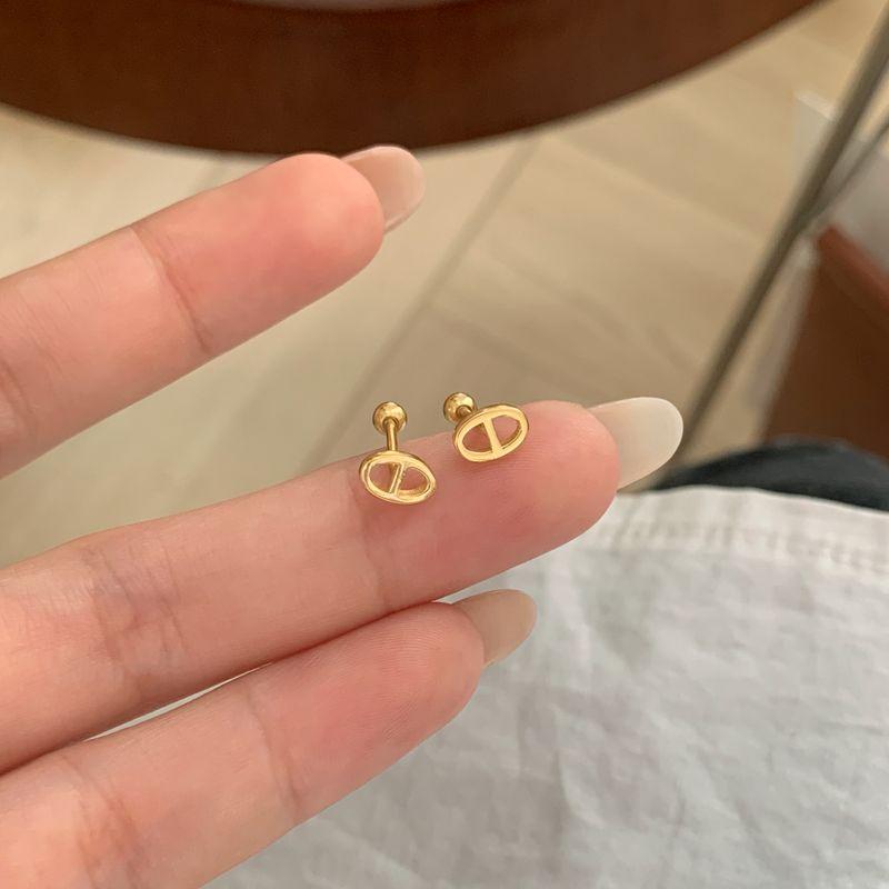 

For Evening S925 Sterling Silver Pig Nose Screw Stud Earrings for Women Minimalist Fashion Ear-Caring Earrings Korean Style Daily Earrings S925 sterling silver golden pig nose earrings