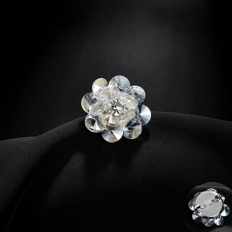 

Брошь с камелией премиум-класса, с вырезом на шее, с защитой от бликов, хрустальная брошь белый