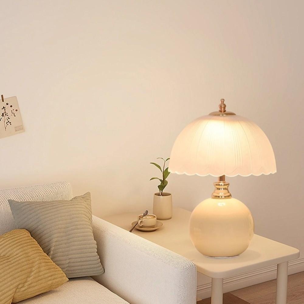 Atmosphere Lighting Nordic Table Lamp Creamy Style Desk Night Light for Dining Room