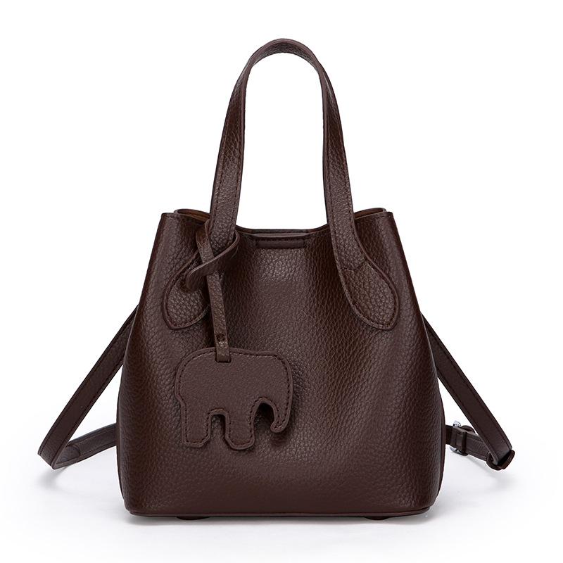 

Large capacity bucket bag women s new niche design simple shoulder bag casual messenger bag fashion handbag