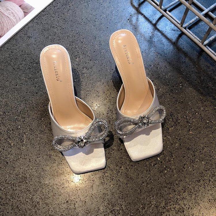 Wide Fit Crystal Flat Slides With Square Toe And Rubber Sole For Summer