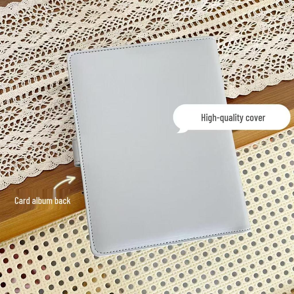 Xiaohongshu Stil Nische A5 Silber Kartenbinder: Lederalbum mit 4 Taschen zur Präsentation von Instax- und kleinen Karten