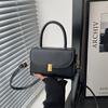 Winter neue vielseitige Damentaschen, tragbare kleine Taschen, Retro-Trend Nischentextur Schulter-Umhängetaschen