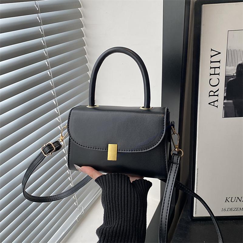 Winter neue vielseitige Damentaschen, tragbare kleine Taschen, Retro-Trend Nischentextur Schulter-Umhängetaschen