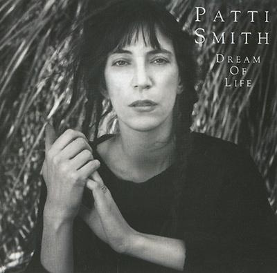 CD PATTI SMITH  Dream Of Life 259172 Arista 1988 UK  Europ Rock Used