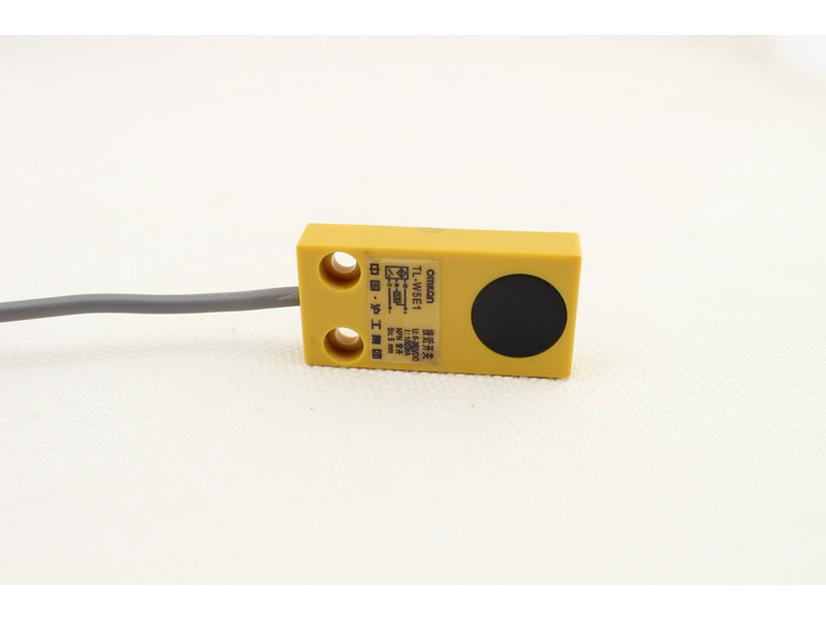 Inductive Square Proximity Switch TL-W5E1/E2/F1/F2/D1/D2/A1/A2CHIIB Sensor