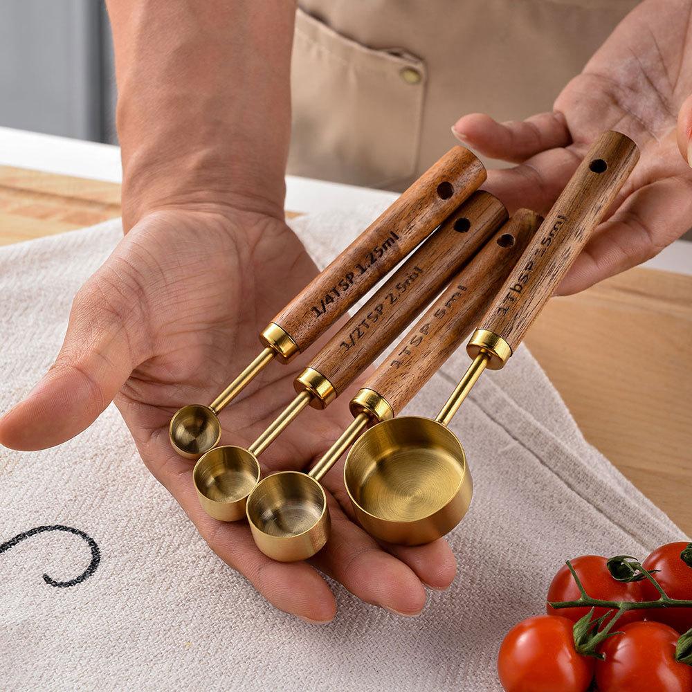 4Pcs Gold Plated Stainless Steel Measuring Cup Measuring Spoon Set Acacia Wood Handle Measuring Spoon Tool Kitchen Baking Tools