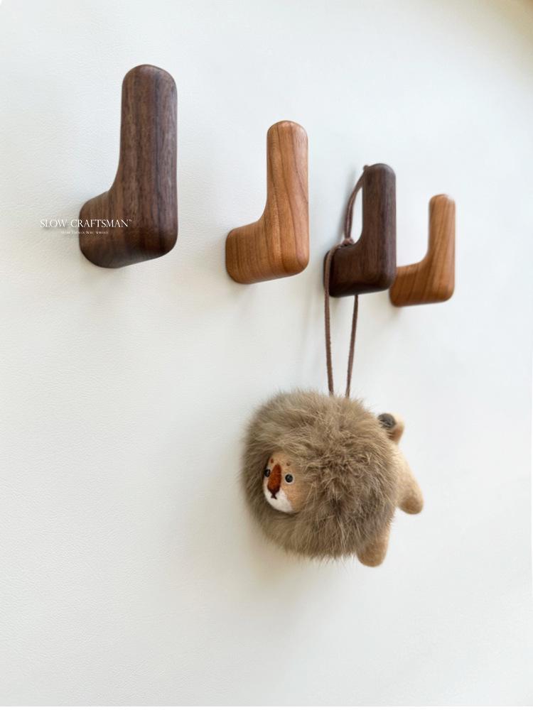 Perchero de Madera de Nogal Negro y Haya de Gama Alta Estilo Nórdico Japonés