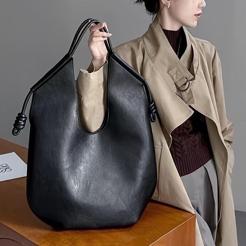 Fashionable Large Capacity Tote Bag Classic Retro Minimalist Style Spacious Faux Leather Shoulder Bag With Do Not Wash For Daily And Travel Use