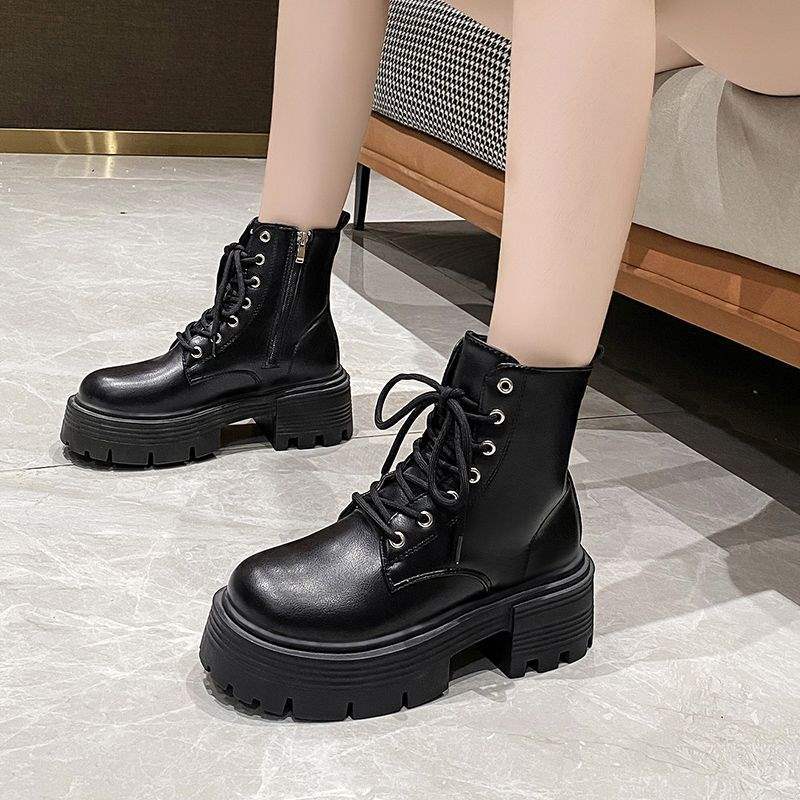 Women's short boots 2026 new thick soled height increasing versatile and plush warm boots