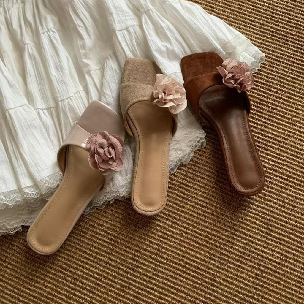 2025 new French beautiful fairy style square head flower word with slope heel sandals girl summer with skirt slippers