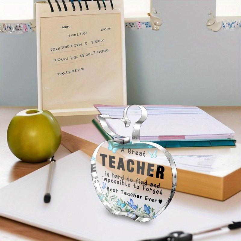 2D Flat "A Great Teacher Is Hard To Find" Acrylic Teacher Appreciation Desk Decor Plaque, Suitable for Wall Decoration, Porch, Room, Villa, Accents Ho