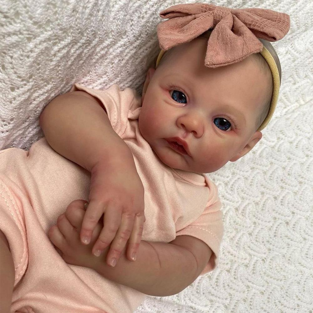Dzīvīga 49 cm Reborn Baby Doll
