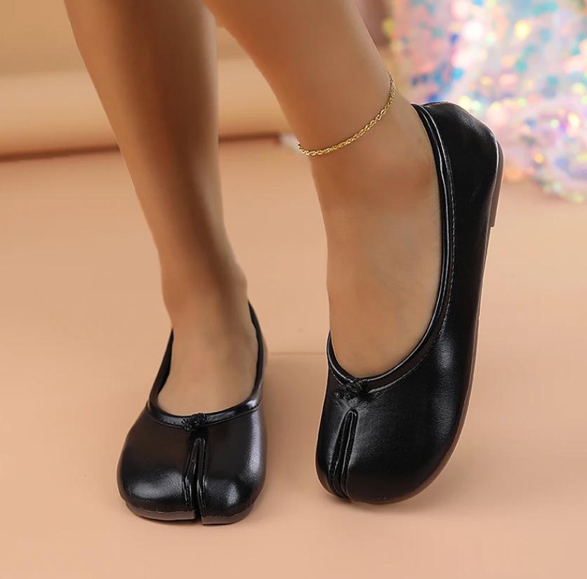 Fashion Tabi Ninja Shoes Woman Microfiber Leather Comfy Flats Split Toe Slippers Soft Bottom Loafers Brief Ladies Trotter Moccasins 2025