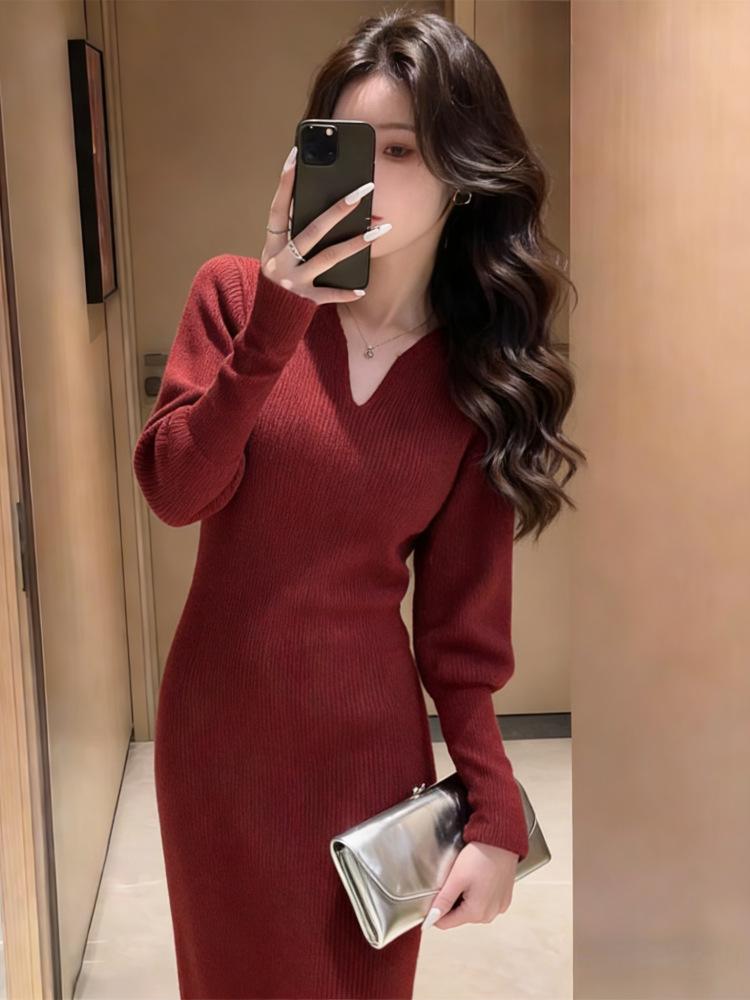 European Style 2026 Red Knit Sweater Dress with Coat Layer for Women - Autumn/Winter Collection