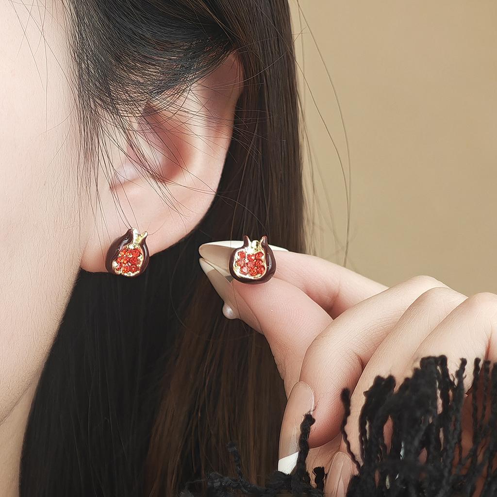 Times Come And Go, Red Pomegranate Slightly Inlaid With Sparkling Diamond Earrings For Women, Gentle And Sweet Earrings Festive Earrings For Women