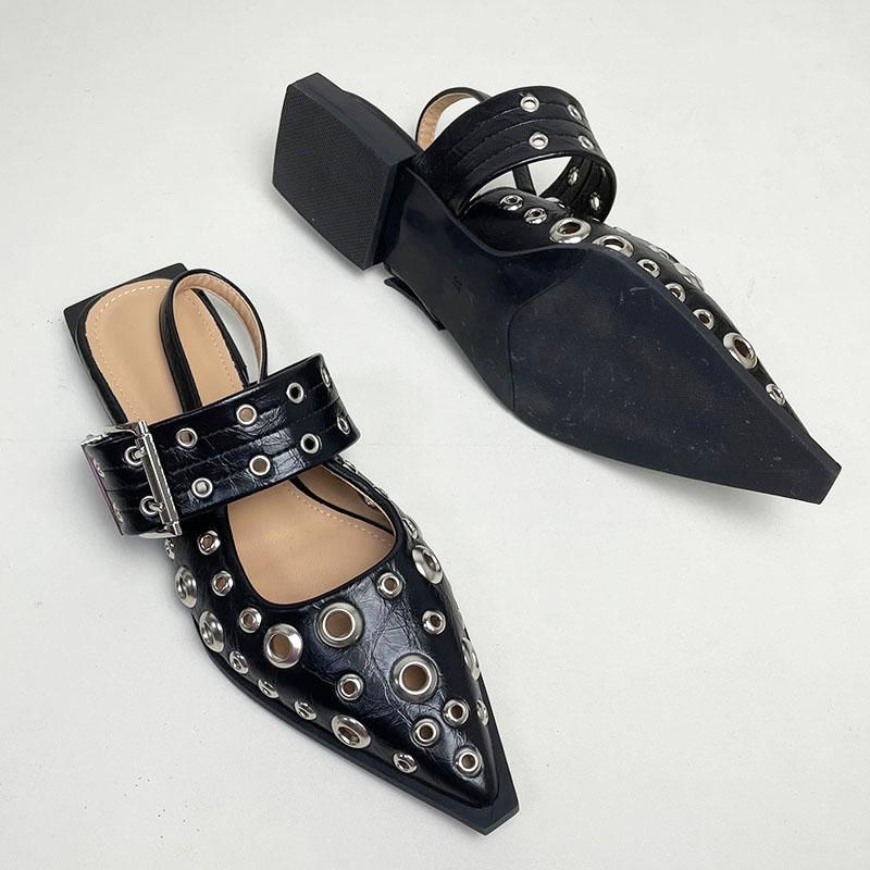 Fashion Big Size 2025 Luxury Women Flats Sandals Shoes Female Casual Buckle Strap Fashion Pointed Toe Ladies Sandals Shoes Slingback