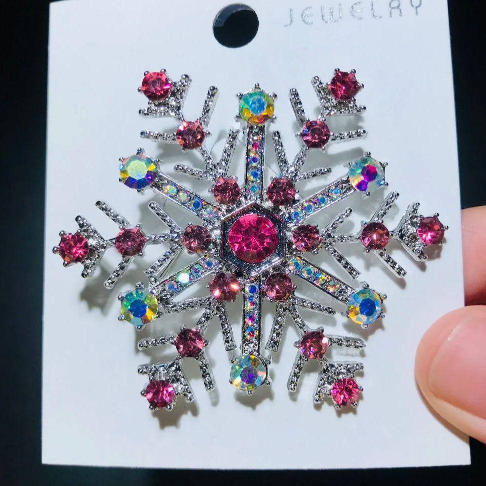 Wuli&baby Blue Snowflake Brooches For Women Unisex Shining Beautiful Snow Flower Party Office Brooch Pins Gifts