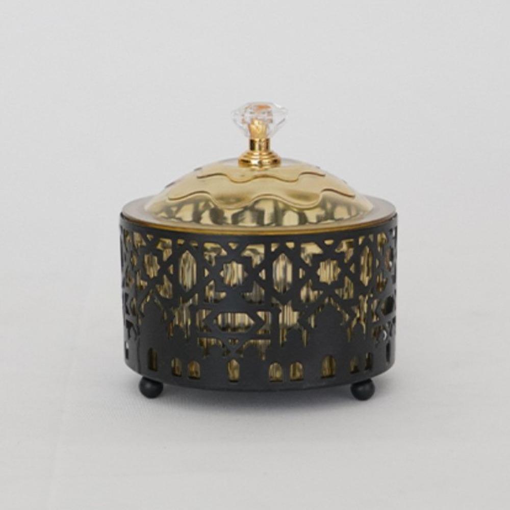 New Metal Material Snacks Tray With Lid Decorative Design Dried Fruit Box Festival Style Party Use Storage Box Islamic Festival