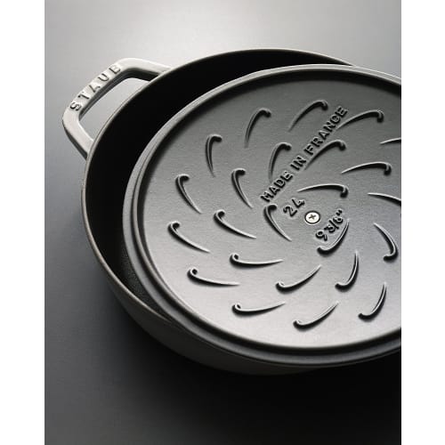 Staub Braiser Saut? Pan, Cherry, 24cm, Double-Handled, Cast Iron Enamel, Shallow, Sukiyaki Compatible, Induction Cooking Compatible [Official Japanese