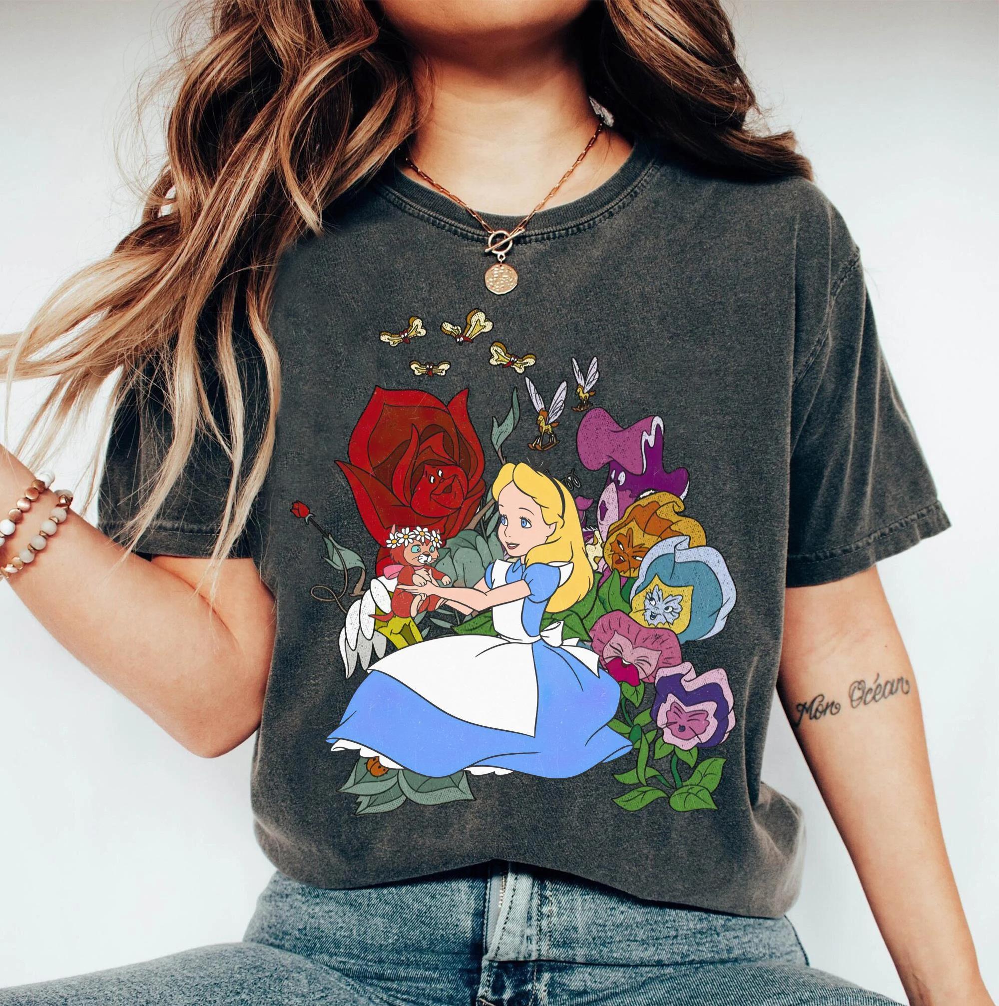 Vintage   Alice Floral In Wonderland Shirt Alice In Wonderland Floral Tshirt  land Tee   Outfit S