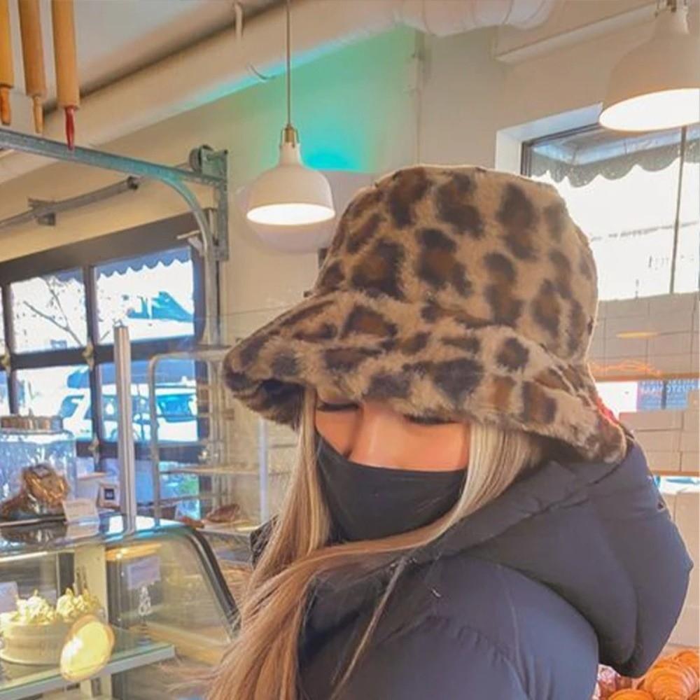 Thicken Women Plush Bucket Hat Korean Style Winter Warm Hat Leopard Print Bucket Hat  Outdoor