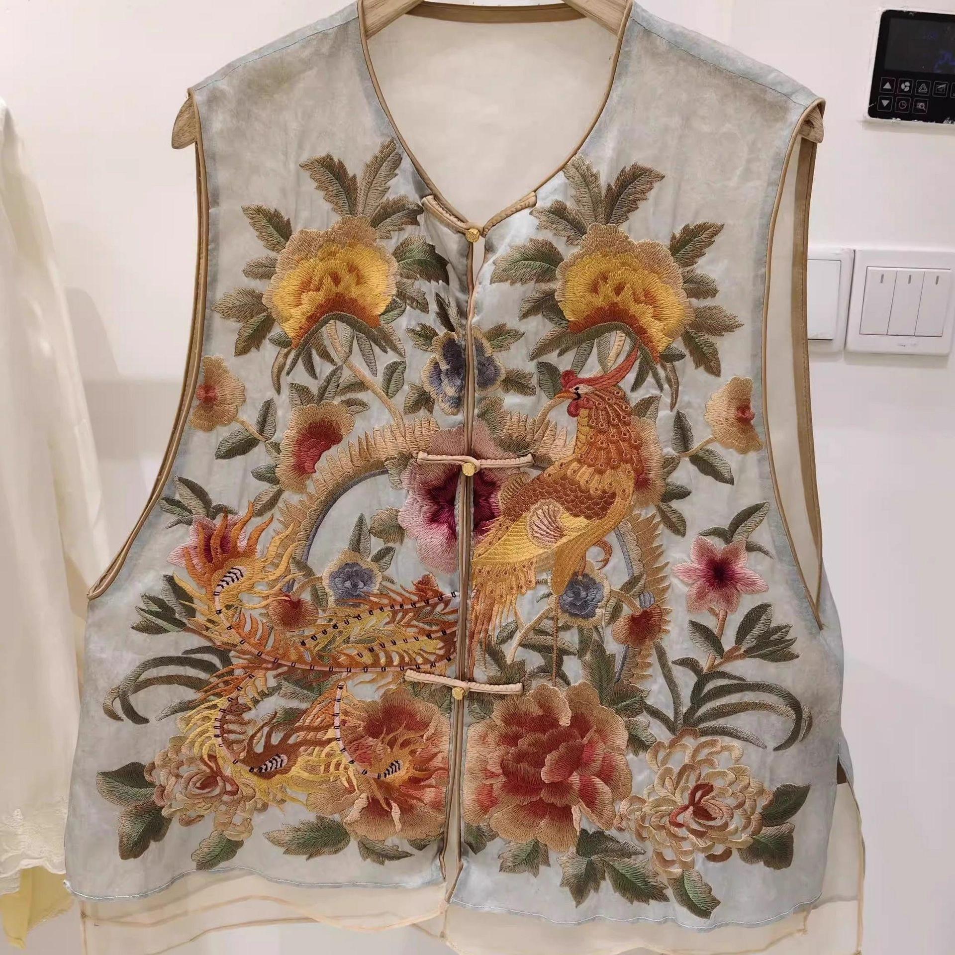 

2025 лето новый китайская застежка без рукавов вышитый жилет жилет жилет жилет универсальный топ тонкий M (under 50kg recommended)