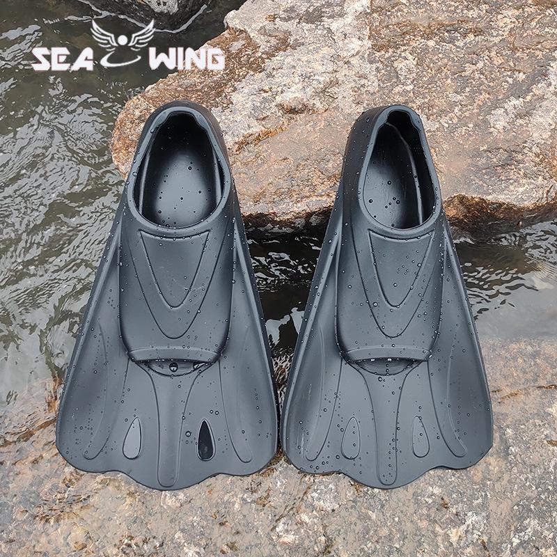 Professional Silicone Rubber Short Fins for Freestyle Swimming and Snorkeling - Suitable for Children and Adults