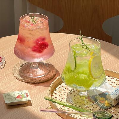 Recipientes para bebidas – Copas y vasos