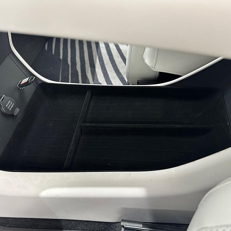 Suitable for 2025 Geely Galaxy E5 central control lower storage box central control storage box EX5 car supplies