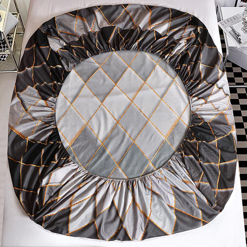 Plaid Print Fitted Bedsheet Soft Bed Cover Elastic Bed Sheets Simple Style Mattress Protector (No Pillowcase)