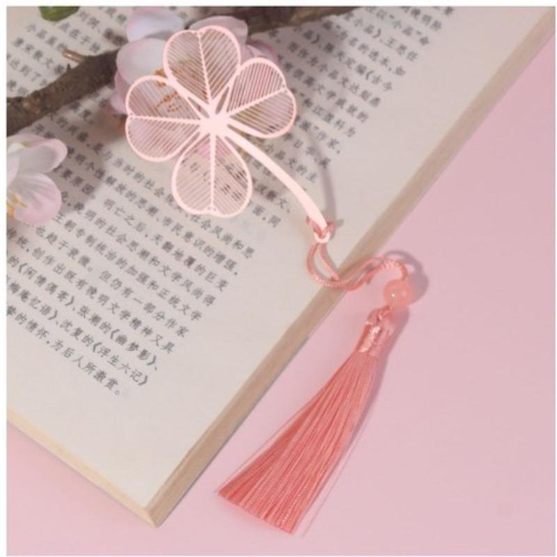 1Pc Golden Retro Art Metal Plant Vein Bookmark with Tassel Reading Book Accessories Index Tab Fringe Gift for Teachers Students