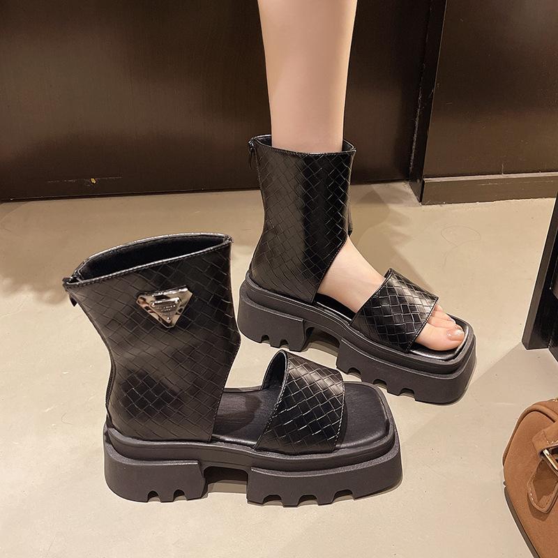 

Muffin thick-soled open-toed short tube hollowed-out Martin boots women s summer 2025 new woven Roman sandals children 40 чёрный