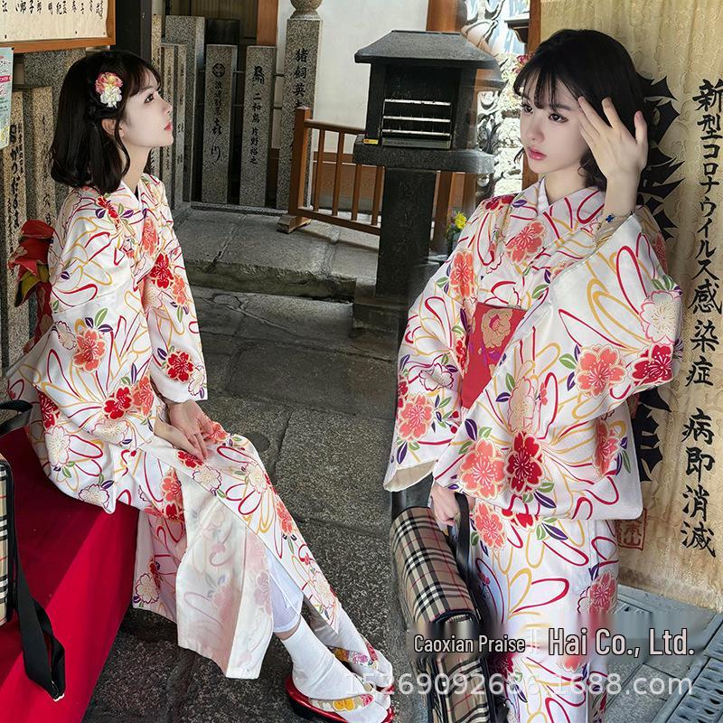 Japanese Furisode Kimono: Women's Traditional Formal Wear for Photography