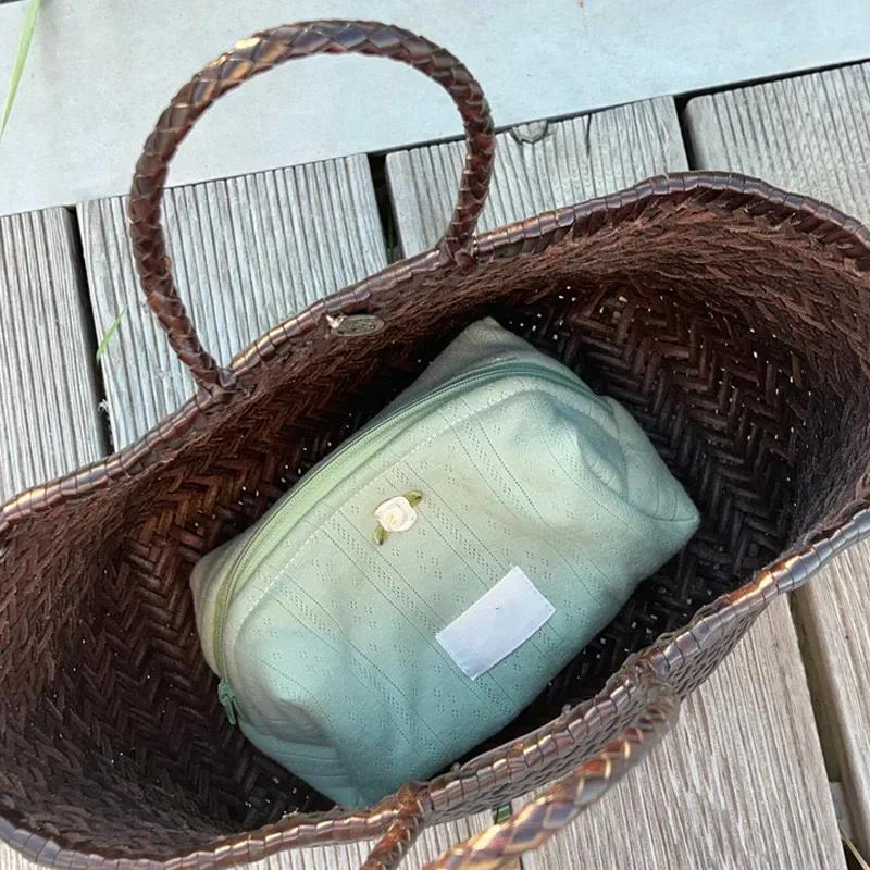 Women Storage Organizer Floral Makeup Bag Flower Printed Cosmetic Pouch for Women Large Travel Cosmetic Bag Makeup Case