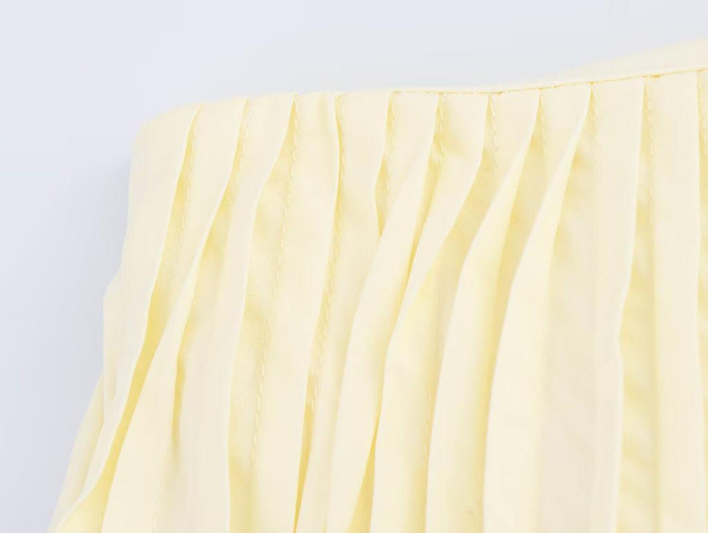 Spring 2025 Women's Fashion: European & American Style Smocked Waist Midi Skirt