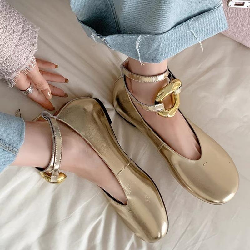 Inner Increase Women's Shoes Spring New Round Head Shallow Mouth Metal Buckle A Word with Light Single Shoes