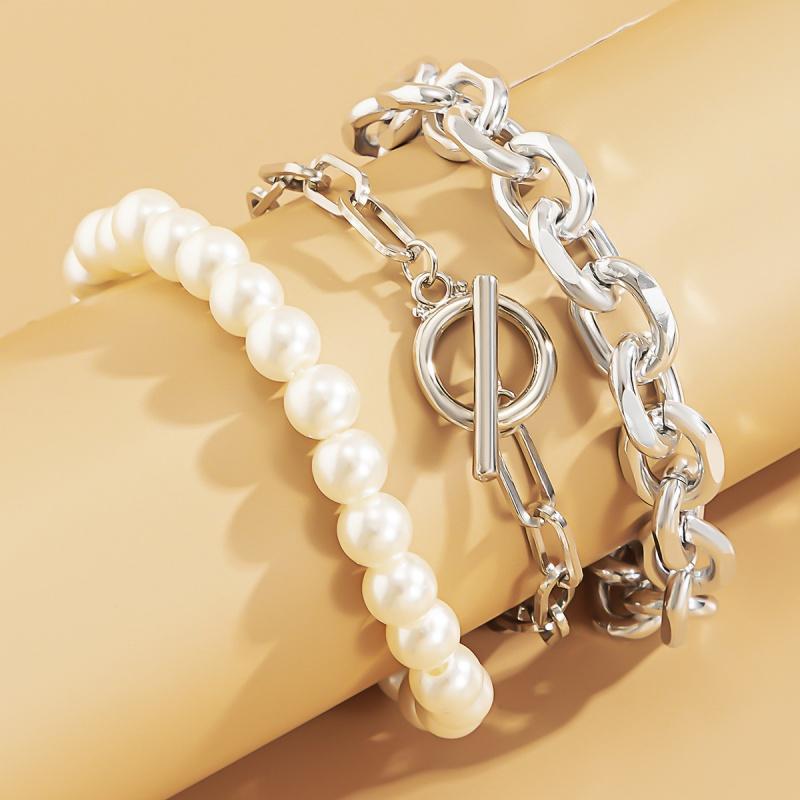 Vintage Sweet Imitation Pearl Beaded Bracelet Ladies Fashion Boho Multilayer Gold Color Metal Bracelets Girl Jewelry Couple Gift