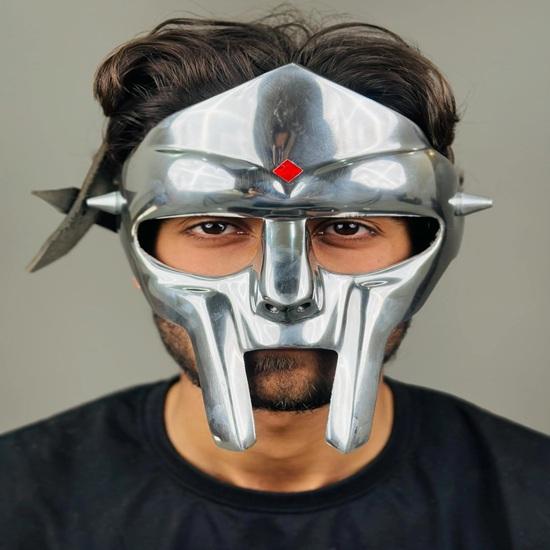 Maska MF Doom Rapper Cosplay Doplněk Maska pocta MF Doom Gladiátorská maska Párty maska Dárek Vánoce, Párty, Halloween, Svatba